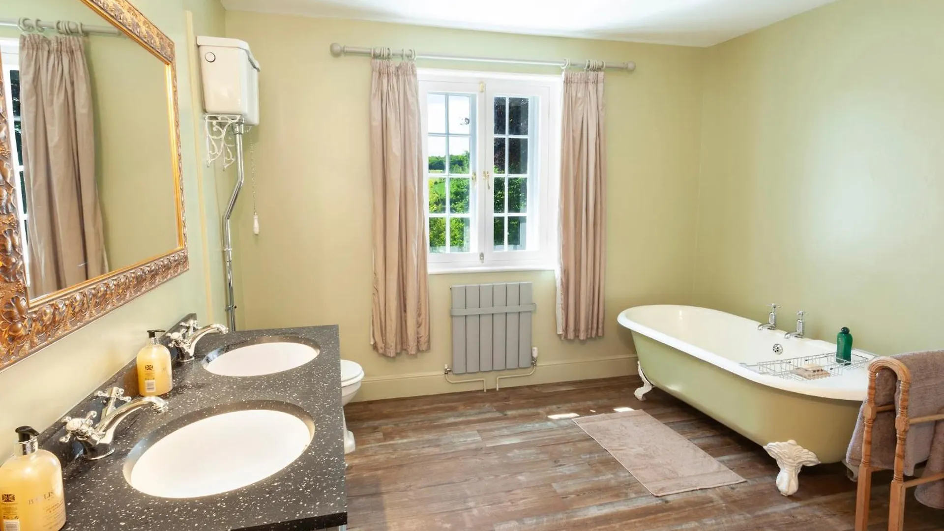 Crablake Farmhouse Exeter Holiday home